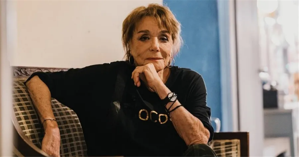 Κάποτε ήταν η πιο όμορφη του Ελληνικού σινεμά, 85 ετών σήμερα δεν έχει ούτε μία πλαστική: Πασίγνωστη Ελληνίδα ηθοποιός, είπε «όχι» στις επεμβάσεις και μεγάλωσε φυσικά με ρυτίδες