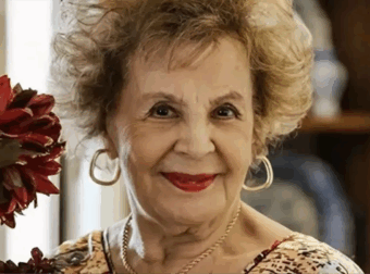 Ζει μόνη της στα 95 η γνωστή ηθοποιός και διάσημη χορεύτρια του ελληνικού κινηματογράφου