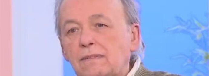 Αντρέας Μικρούτσικος: «Είχα ντυθεί γυναίκα τις Απόκριες, ένας φίλος μού την έπεσε»