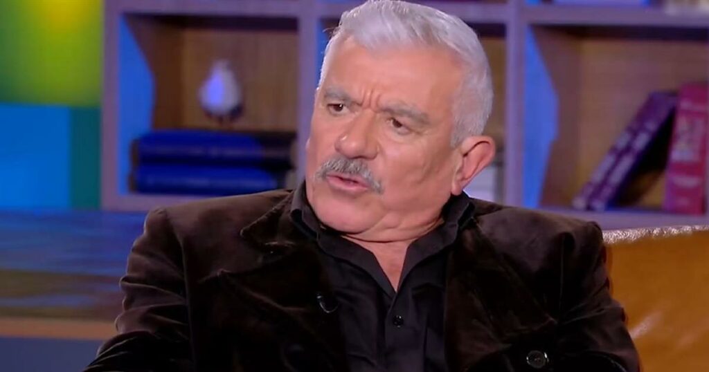 Γιώργος Γιαννόπουλος: Το μπούλινγκ, η σχέση με τη Δήμητρα Παπαδοπούλου και το σκαμπό που πέταξε και έγινε… έργο Τέχνης