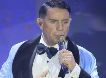 Γιώργος Μαζωνάκης: Στο νοσοκομείο εσπευσμένα με πόνους και πυρετό ο τραγουδιστής