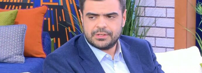 Παύλος Μαρινάκης: «Δεν έκανα καμία απειλή, έρχεται πάντα να κάνει τοποθετήσεις» – Η απάντηση για το επεισόδιο με δημοσιογράφο