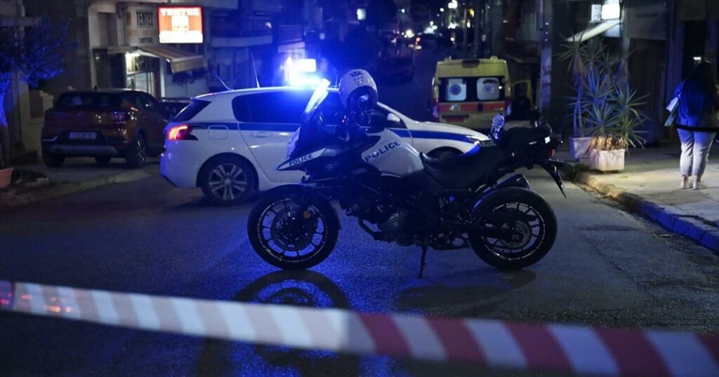 Κινηματογραφική καταδίωξη στην Κηφισιά: Γνωστός μάνατζερ «έσπασε» τα μπλόκα της Τροχαίας – Το θρίλερ και οι βαριές ποινές που αντιμετωπίζει