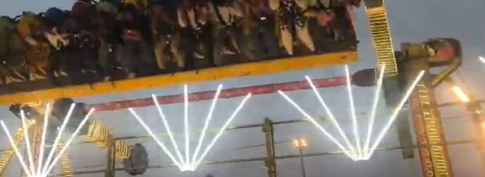 Νέα τραγωδία σε λούνα παρκ: Κατέρρευσε παιχνίδι – Τουλάχιστον ένας νεκρός που βρισκόταν κάτω από το παιχνίδι και 13 τραυματίες (video)