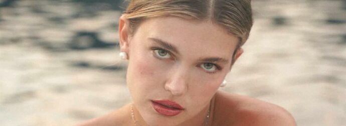 H Κλέλια Ανδριολάτου στα Bafta Awards 2026 – Το look της… άναψε φωτιές!