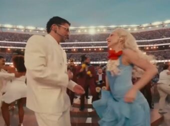 Super Bowl 2026: Ο ξέφρενος χορός της Lady Gaga με τον Bad Bunny και η κίνηση των Green Day που προκάλεσε αίσθηση
