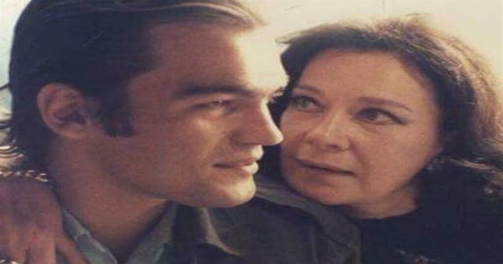 Τζένη Καρέζη: Στο φως τo τελευταίο συγκλονιστικό βίντεο της ζωής της – Κάθεται στο σαλόνι της, μέσα στο σπίτι της στα Ιλίσια