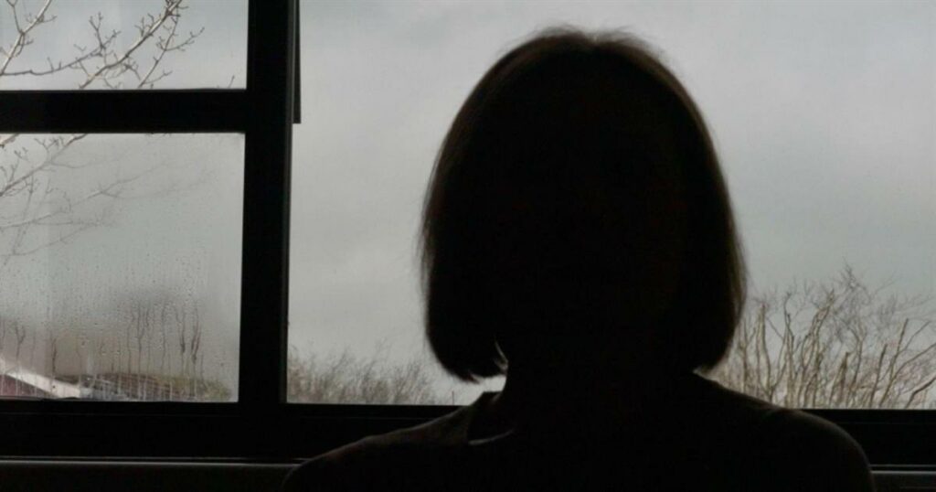 «Έψαχνα για GPS στο αυτοκίνητο»: 15 χρόνια εφιάλτη για δημοσιογράφο από εμμονική stalker – Στη φυλακή η 55χρονη