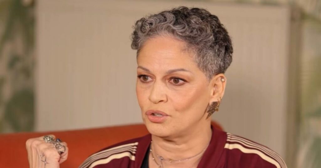 Τουτουντζή: O θάνατος του μπαμπά της και η «μάχη» με το αλκοόλ – «Ήταν η καθημερινότητά μου»