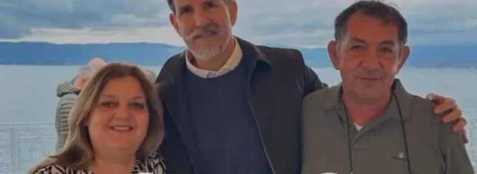 Ο Παύλος Ντε Γκρες έφαγε σε διάσημο ουζερί και ξετρελάθηκε με τους μεζέδες