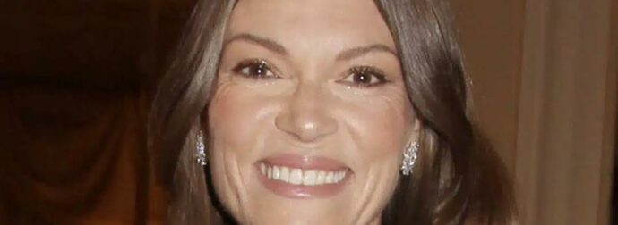 Μαμά και κόρη μοιάζουν πολύ: Η Βίκυ Καγιά σε σπάνια κοινή εμφάνιση με τη μητέρα της, Αλεξάνδρα