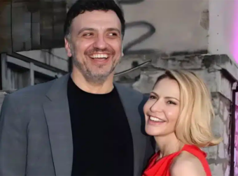 Κρυστάλλινοι πολυέλαιοι, πανάκριβα βαριά έπιπλα, χειροποίητα χαλιά: Η 1η φώτο μέσα στο αρχοντικό των Κικίλια – Μπαλατσινού στο κέντρο της Αθήνας