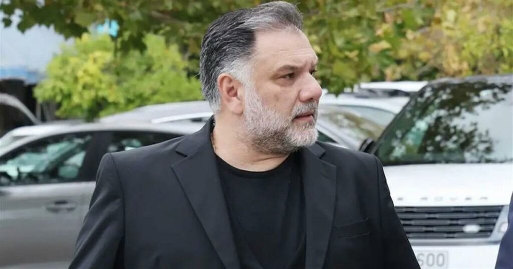 Ξέσπασε ο Γρηγόρης Αρναούτογλου για τη στρατιωτική παρέλαση στο Σύνταγμα – «Βλέπει όλος ο πλανήτης…»