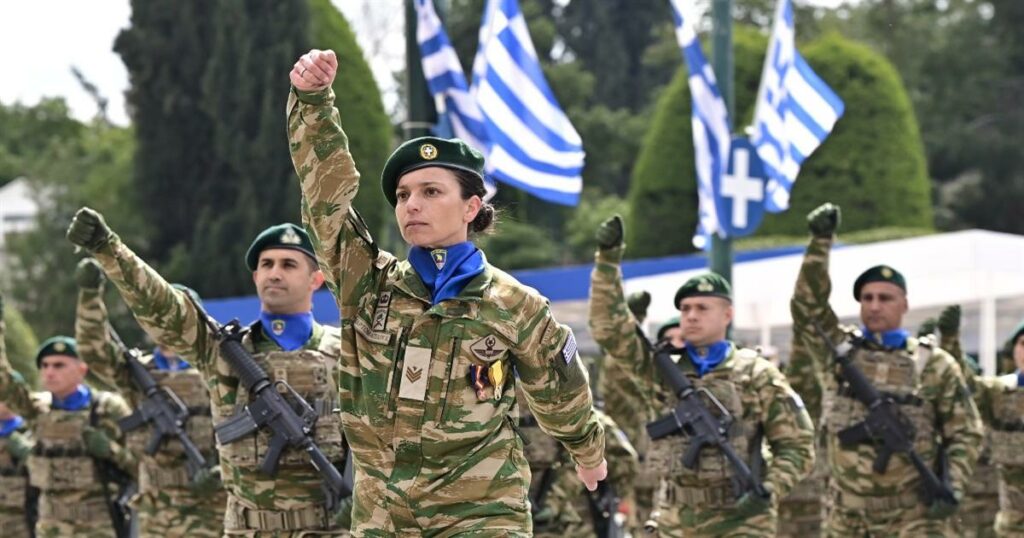 25η Μαρτίου: Ρίγη συγκίνησης στο Σύνταγμα – Φωτογραφίες και βίντεο από την στρατιωτική παρέλαση