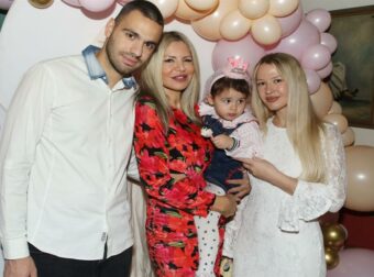 Τάρια Μπούρα: Το άλμπουμ των γενεθλίων της εγγονής της, Δούκισσας Μητροπούλου