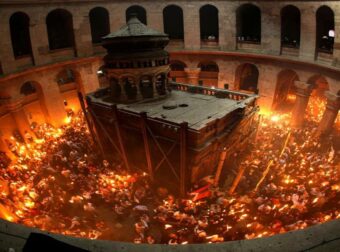 Πάσχα 2026: Τι θα γίνει με το Άγιο Φως αν συνεχιστεί ο πόλεμος