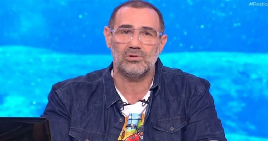 Κανάκης: Με δάκρυα στα μάτια στο κλείσιμο της εκπομπής – «Γ@μώτο αυτός ο κόσμος δεν πρόκειται να αλλάξει ποτέ»