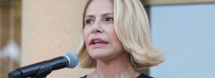 Τζένη Μπαλατσινού: «Δεν είμαι η γυναίκα του υπουργού και ούτε είμαι η κυρία κανενός, έχω μια διαδρομή»