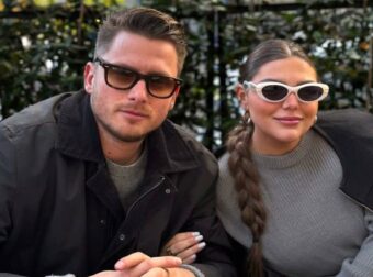 Δανάη Μπάρκα: Το βίντεο που την έβγαλε ο σύντροφός της μπροστά από το ηλιοβασίλεμα στην Καλαμάτα