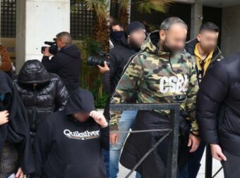 Κύκλωμα ΕΦΚΑ: «Δύο μαγαζιά είναι σε εικονικές εταιρείες, βάλε τρεις μισθοδοσίες» – Απίστευτοι διάλογοι με τον διάσημο TikToker