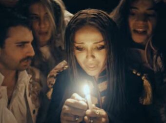 Ελένη Φουρέιρα: Το ανατριχιαστικό videoclip για τα γενέθλιά της, «Χρόνια Πολλά» (Βίντεο)