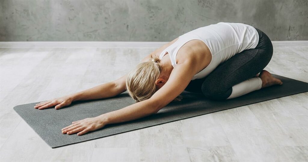 12 απλές ασκήσεις για να μην καμπουριάζετε και να δείχνετε ψηλότεροι