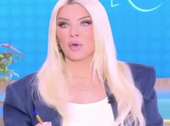 Κατερίνα Καινούργιου: «Μου έγραψε “έχω στην τράπεζα δέκα εκατομμύρια, και θέλω να στα αφήσω”»