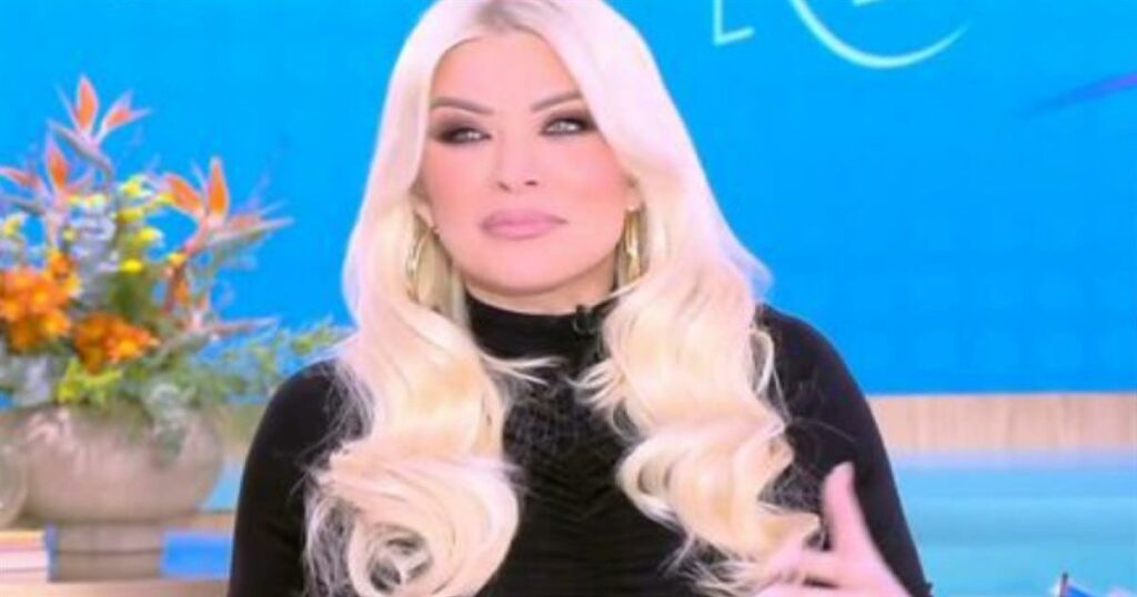 Κατερίνα Καινούργιου: «Υπάρχουν παρουσιαστές που θεωρούνται μεγαθήρια με 5 και 6% τηλεθέαση»