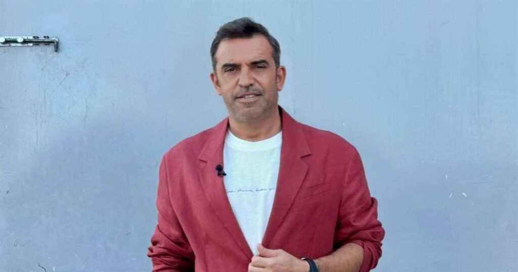 Στέφανος Κωνσταντινίδης: «Προβάλλουμε πρότυπα απαίδευτων “επιτυχημένων γυναικών”»