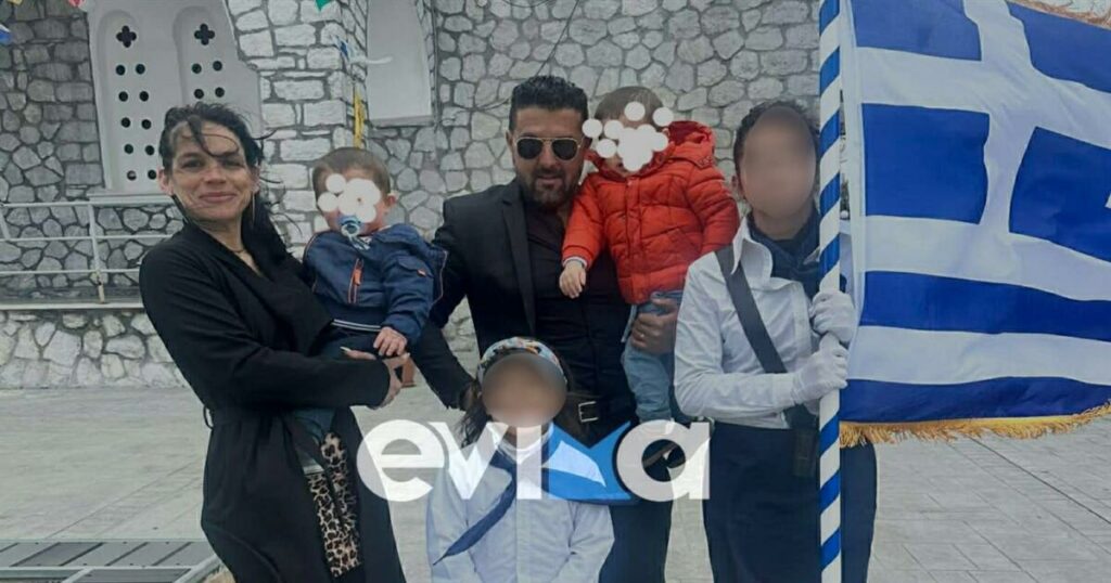 Παρέλαση 25ης Μαρτίου: Μητέρα λυγίζει βλέποντας την κόρη της να κρατά την σημαία (video)