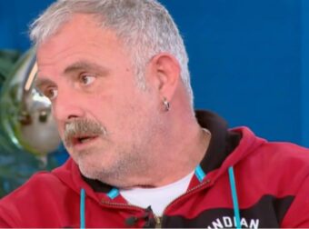 Πασχάλης Τσαρούχας για metoo: «Ένας άνθρωπος που είναι κακοποιητής για κάποιο λόγο είναι κακοποιητής»