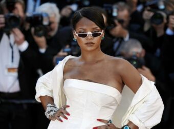 Rihanna: Γυναίκα πυροβολούσε το σπίτι της και σφαίρα διαπέρασε τοίχο – Συνελήφθη από τις Αρχές