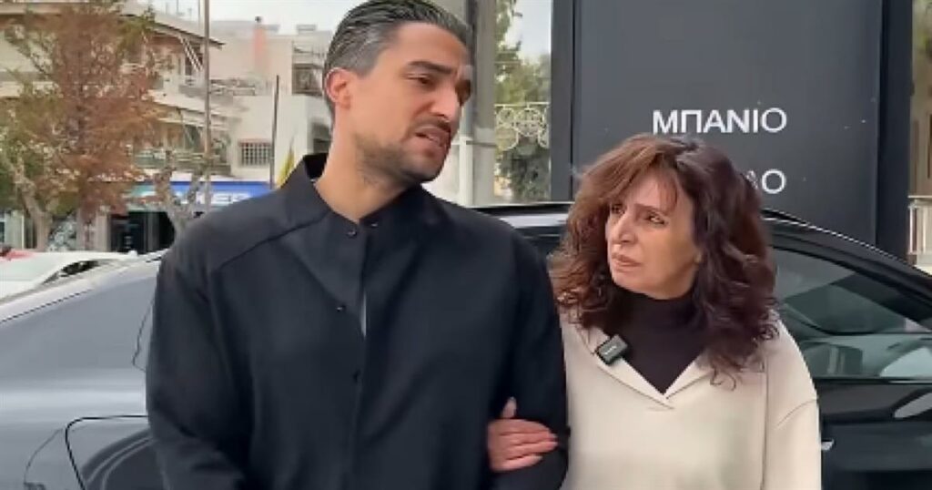 Σάκης Κατσούλης: Έφαγε «κατσάδα» από την μητέρα του – Το χιουμοριστικό τους βίντεο