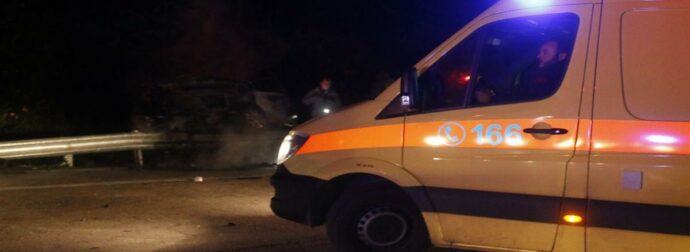 Τραγωδία στην Ποσειδώνος: Ένας νεκρός και δύο τραυματίες σε καραμπόλα 5 αυτοκινήτων – Σκηνές χάους στον Άγιο Κοσμά