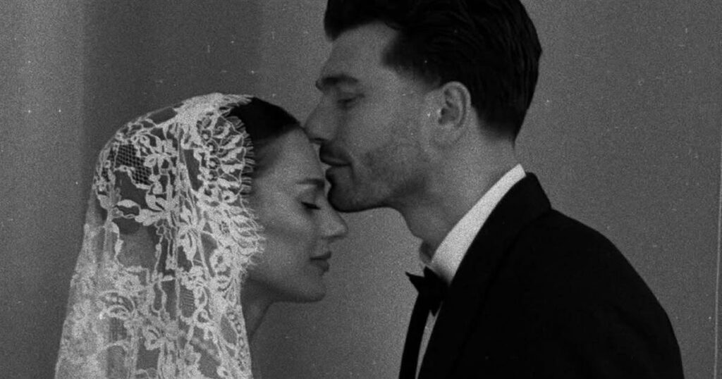 Ζευγάρι βγαλμένο από παραμύθι: Η γλυκιά κίνηση του γαμπρού στο «Η δε γυνή ίνα φοβήται τον άνδρα», έκανε το TikTok να «λιώσει»