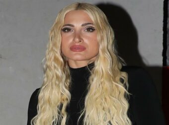 Ιωάννα Τούνη: «Αντί να ζούμε τη ζωή μας, ονειρευόμαστε τη ζωή κάποιου άλλου» – Το υπαρξιακό ξέσπασμα για το κυνήγι της ευτυχίας