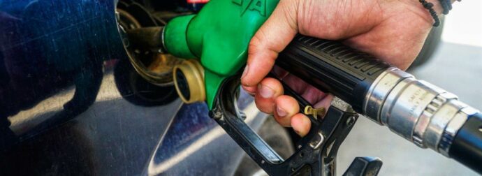 Fuel pass: Πόσο θα μειωθεί ο λογαριασμός για ένα γέμισμα του ρεζερβουάρ