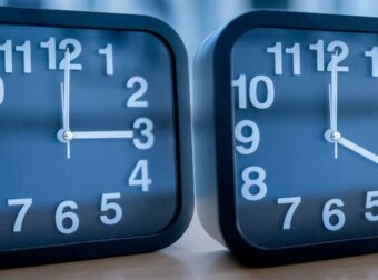 Αλλαγή ώρας: Αυτή είναι η μέρα που τα ρολόγια μας γυρίζουν μία ώρα πίσω