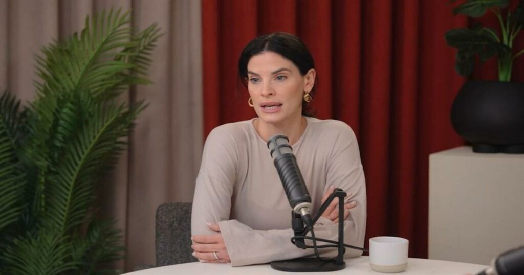 Χριστίνα Μπόμπα: Η εξομολόγηση για τις δίδυμες – «Λέω “Κατάπιε το τώρα και προσπάθησε να παίξεις με τα κορίτσια”»