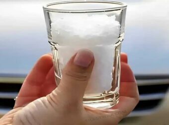 Βάλτε ένα ποτήρι αλάτι στο αυτοκίνητό σας. Αυτό το κόλπο μου το είπε αστυνομικός