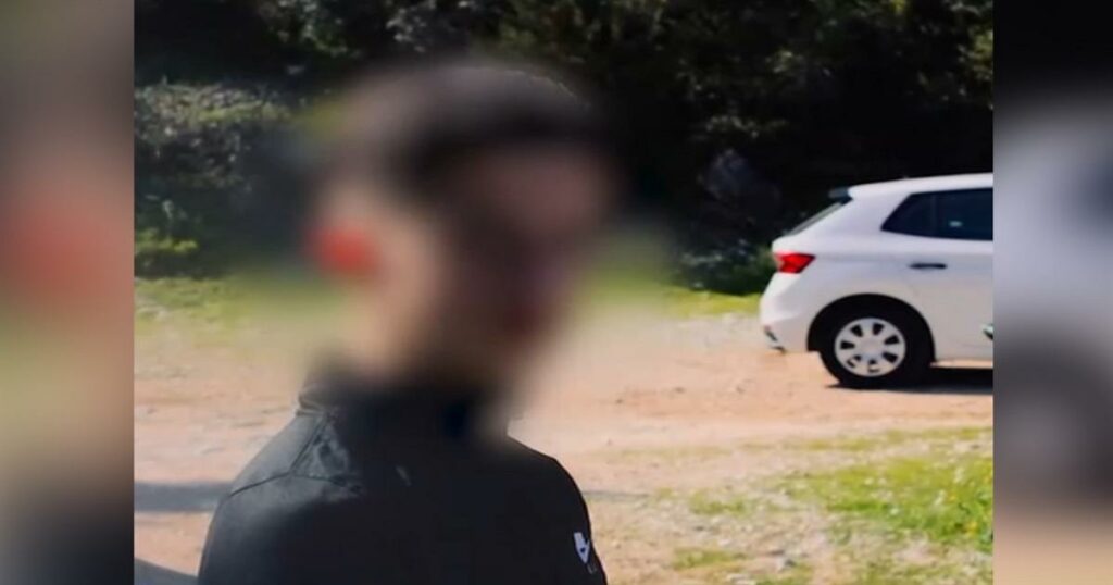 ΣΚΗΝΕΣ ΑΡΧΑΙΑΣ ΤΡΑΓΩΔΙΑΣ: «ΘΕΛΩ ΝΑ ΞΑΝΑΔΩ ΤΟΝ ΑΔΕΛΦΟ ΜΟΥ. ΝΑ ΤΟΥ ΠΩ Ο,ΤΙ ΔΕΝ ΤΟΥ ΕΧΩ ΠΕΙ» – ΟΔΥΝΗ ΓΙΑ ΤΟΝ 15ΧΡΟΝΟ