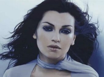 «Τον θεωρούσα χυδαίο»: Ο τολμηρός στίχος από τη μεγαλύτερη επιτυχία της Καίτης Γαρμπή που αρνείται να πει εδώ και 25 χρόνια