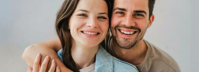 7 πράγματα που κάνει ένας άντρας στο κρεβάτι μόνο όταν αγαπάει μια γυναίκα