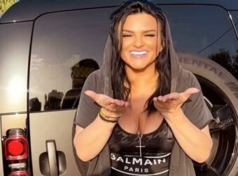 Δήμητρα Κατσαφάδου: Δείτε πώς έσκασε στο meeting της εταιρείας της