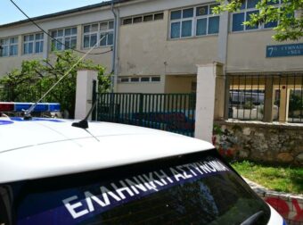 Χαϊδάρι: «Έφυγε απ’ τη ζωή 4-5 φορές στο χειρουργείο» – Η 13χρονη συνεχίζει να παλεύει και οι γιατροί μιλούν για θαύμα