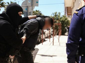 Άγιος Δημήτριος: Το «μαύρο αυτοκίνητο» γκρεμίζει την εκδοχή του 20χρονου – Ήταν προμελετημένη η δολοφονία;