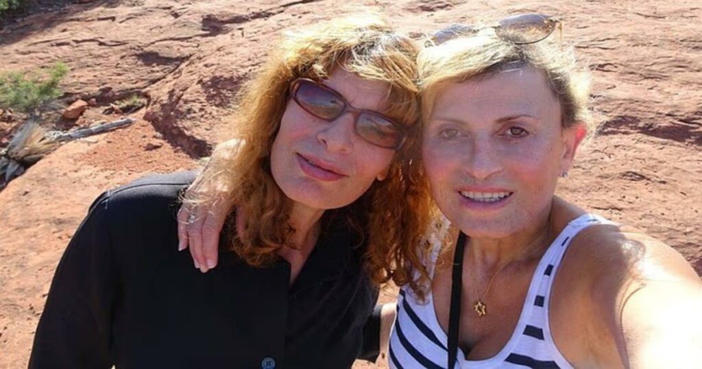 Θρίλερ στο Λονδίνο: 70χρονη έσφαξε την αδελφή της για ένα Rolex και κλείδωσε τον σκύλο της να λιμοκτονήσει