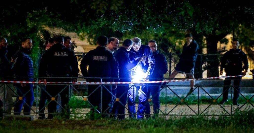 Άγιος Δημήτριος: Το φρικιαστικό παιχνίδι της μοίρας – Τι συνέβη με τον πατέρα του 25χρονου που βρέθηκε νεκρός στο πάρκο