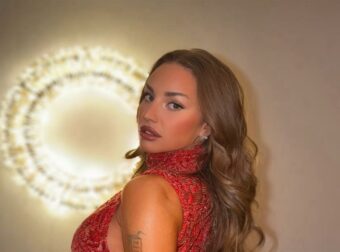 Ανδρομάχη: «Έχω και μια οικογένεια που με παρακολουθεί» – Τα σχόλια που την έκαναν έξαλλη