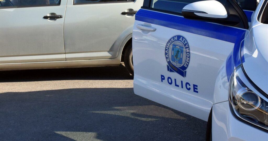 Σοκ στην Εθνική Οδό: Γνωστός πρωταθλητής πιάστηκε με 1,1 εκατ. ευρώ στο πορτ παγκάζ – Τι υποστηρίζει για το ποσό